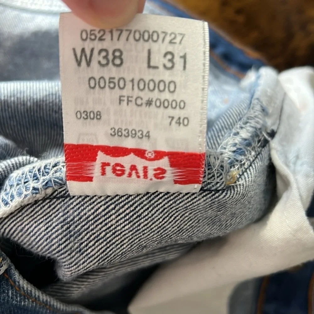 Levi’s 501 button fly jeans men’s 38X31 read description